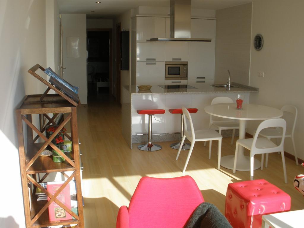 Apartamentos Puerto Basella Вильянуэва-де-Ароса Номер фото